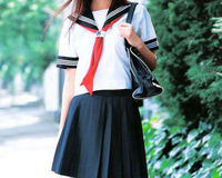 水手服學生妹 搭訕