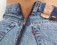 Vetements X Levi's 聯名牛仔褲